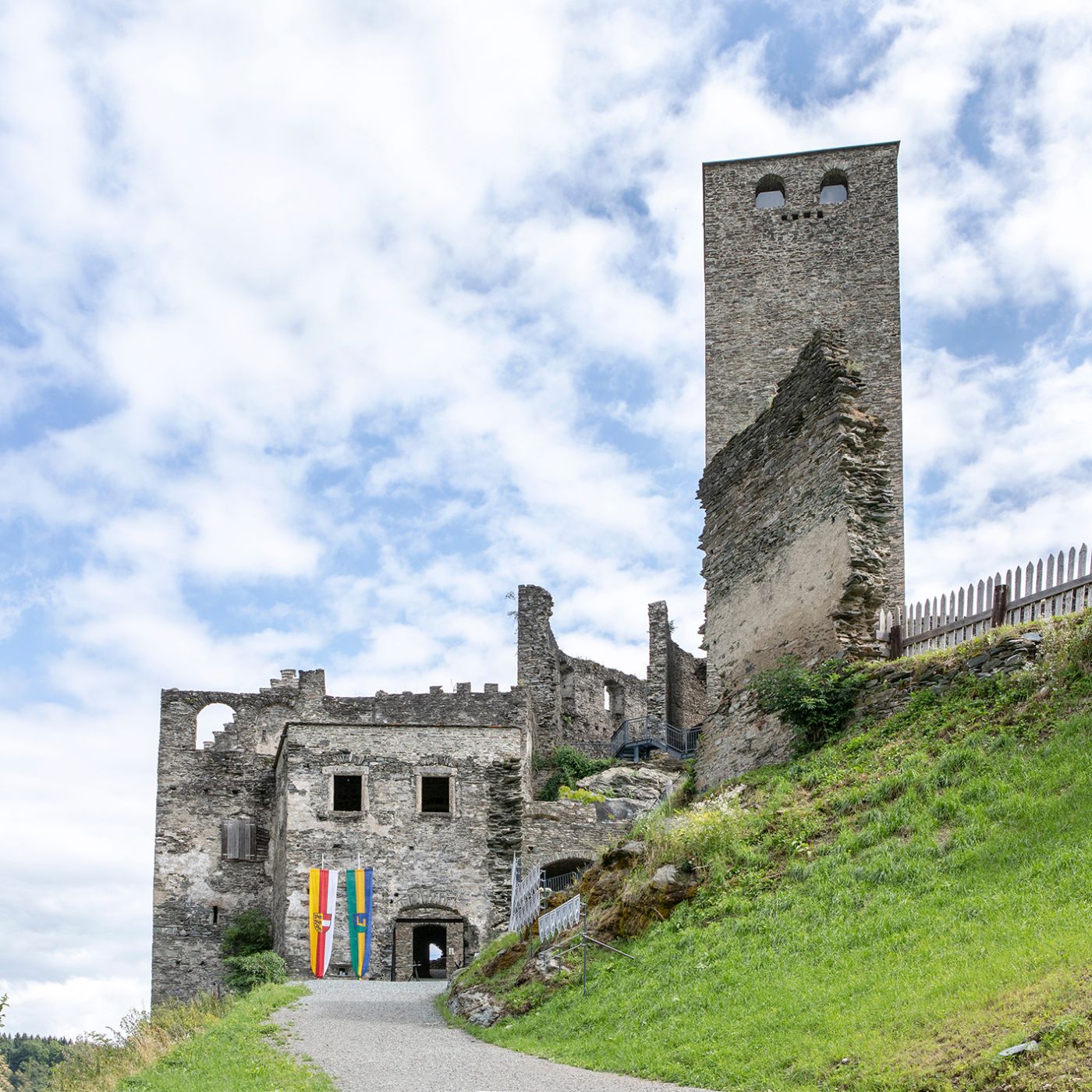 Zugang zur Burganlage Liebenfels