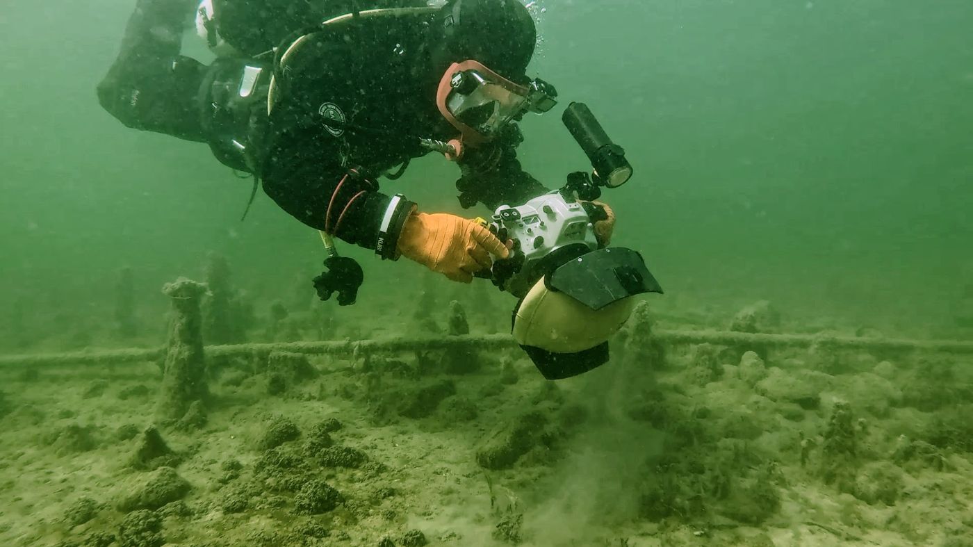 3D Dokumentation im Mondsee mittels Unterwasserkamera durch einen Taucher