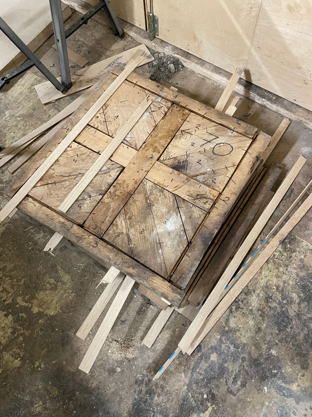 Tafelparkett 1. Stock in Arbeit © SNP Architektur