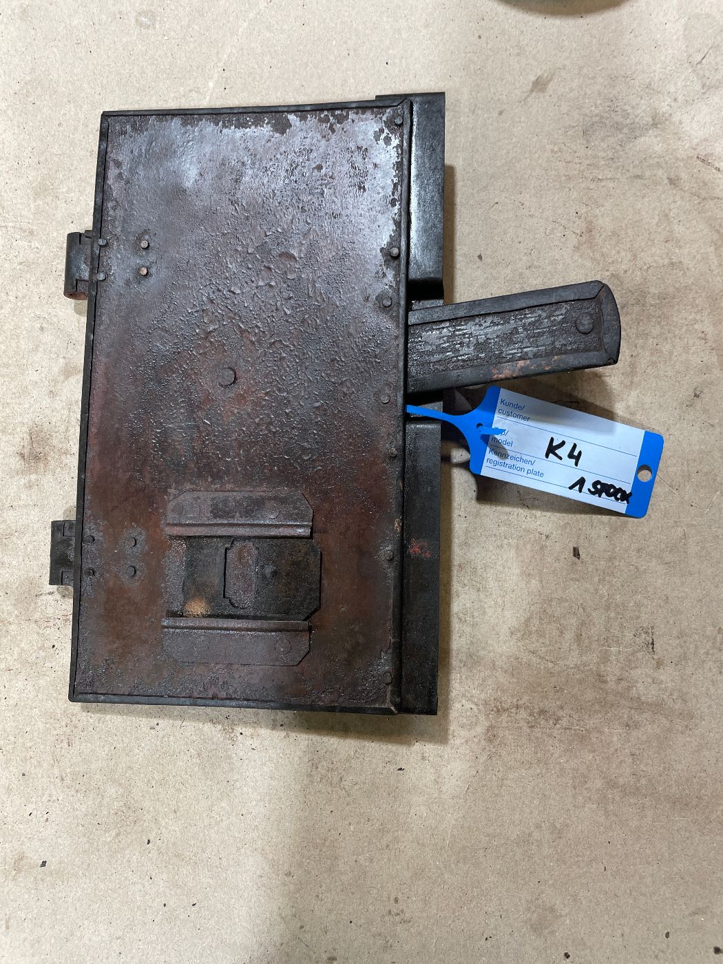 Ofentür Innenseite nach Restaurierung © Metallwerkstatt Reisinger