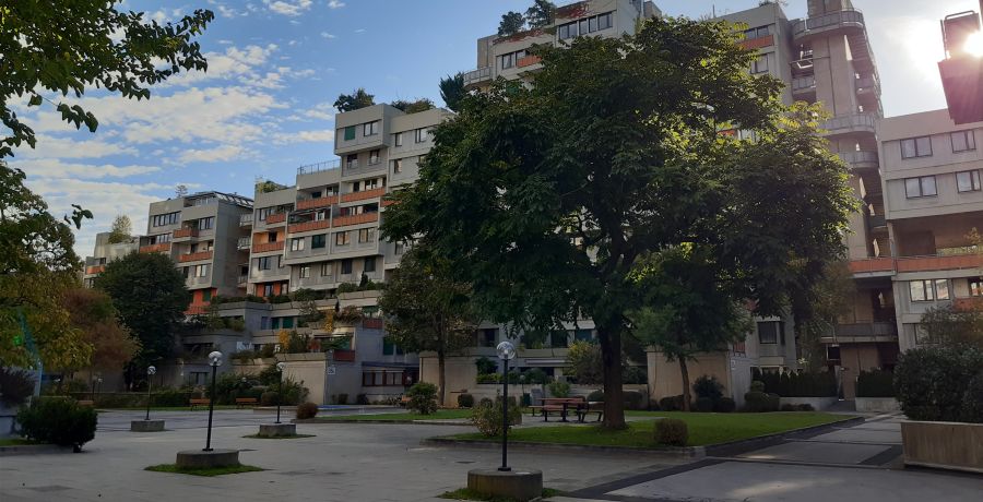 Außenansicht der Terrassenhaussiedlung in Graz