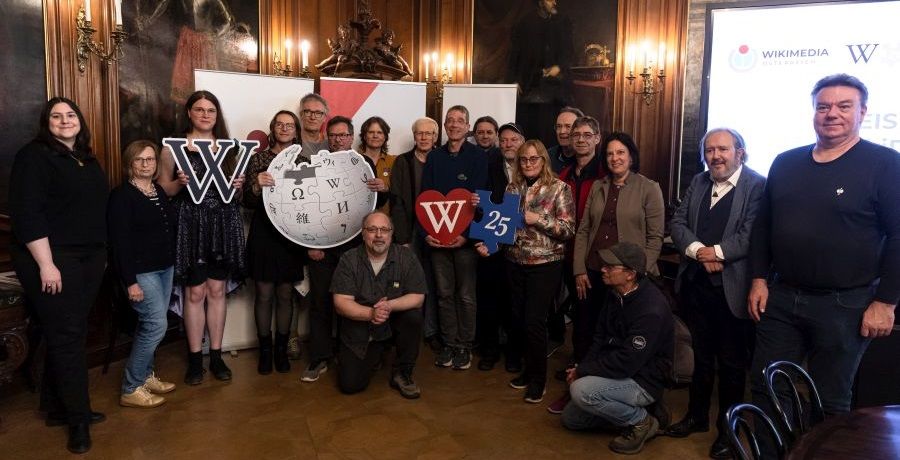Preisverleihung zu WikiDaheim 2025 im Ahnensaal der Wiener Hofburg