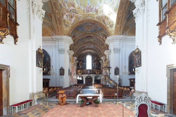 Blick in den Altarraum der Basilika Mariatrost