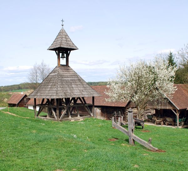 wiederhergestellt, Nr. 125, Das Ensemble des Freilichtmuseums in Gerersdorf bei Güssing