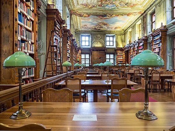 Einblick in den Lesesaal