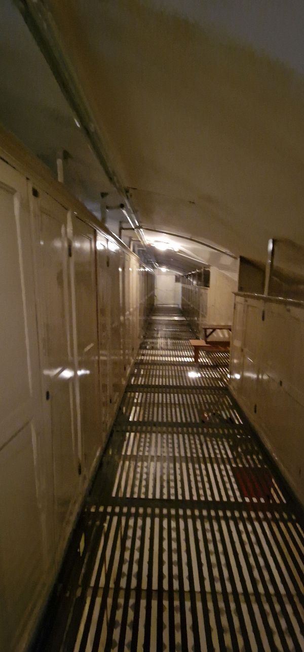Garderobekästen im Monturdepot der Wiener Hofburg