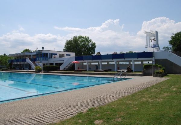 Parkbad in Ternitz, Sportbecken