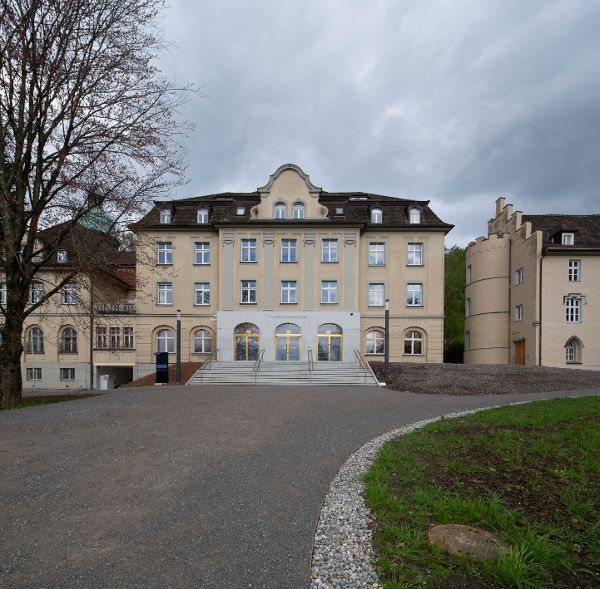 Außenansicht der Vorarlberger Landesbibliothek in Bregenz