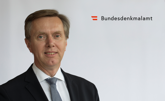 Portraitfoto des Präsidenten Christoph Bazil