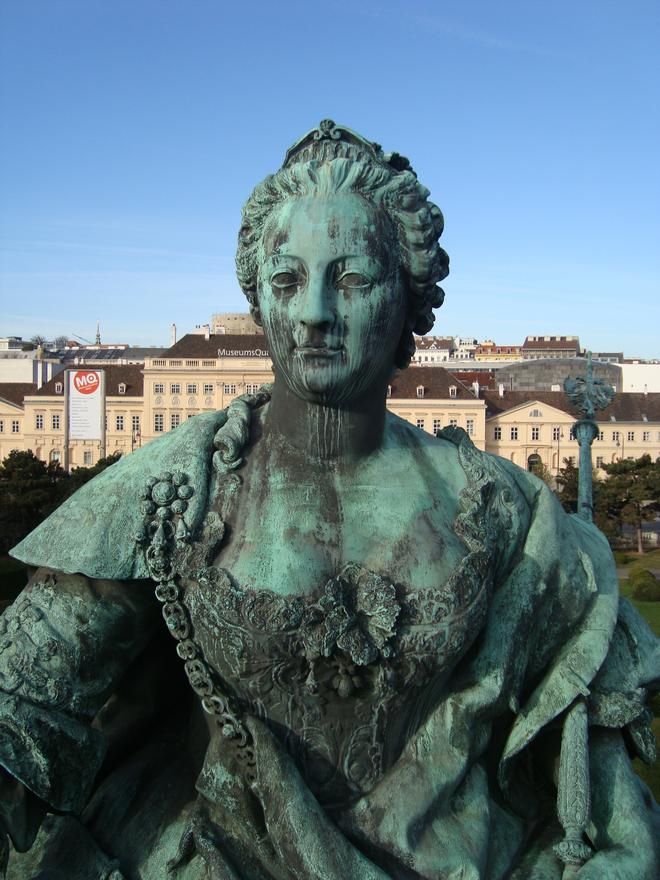 Maria Theresia Denkmal